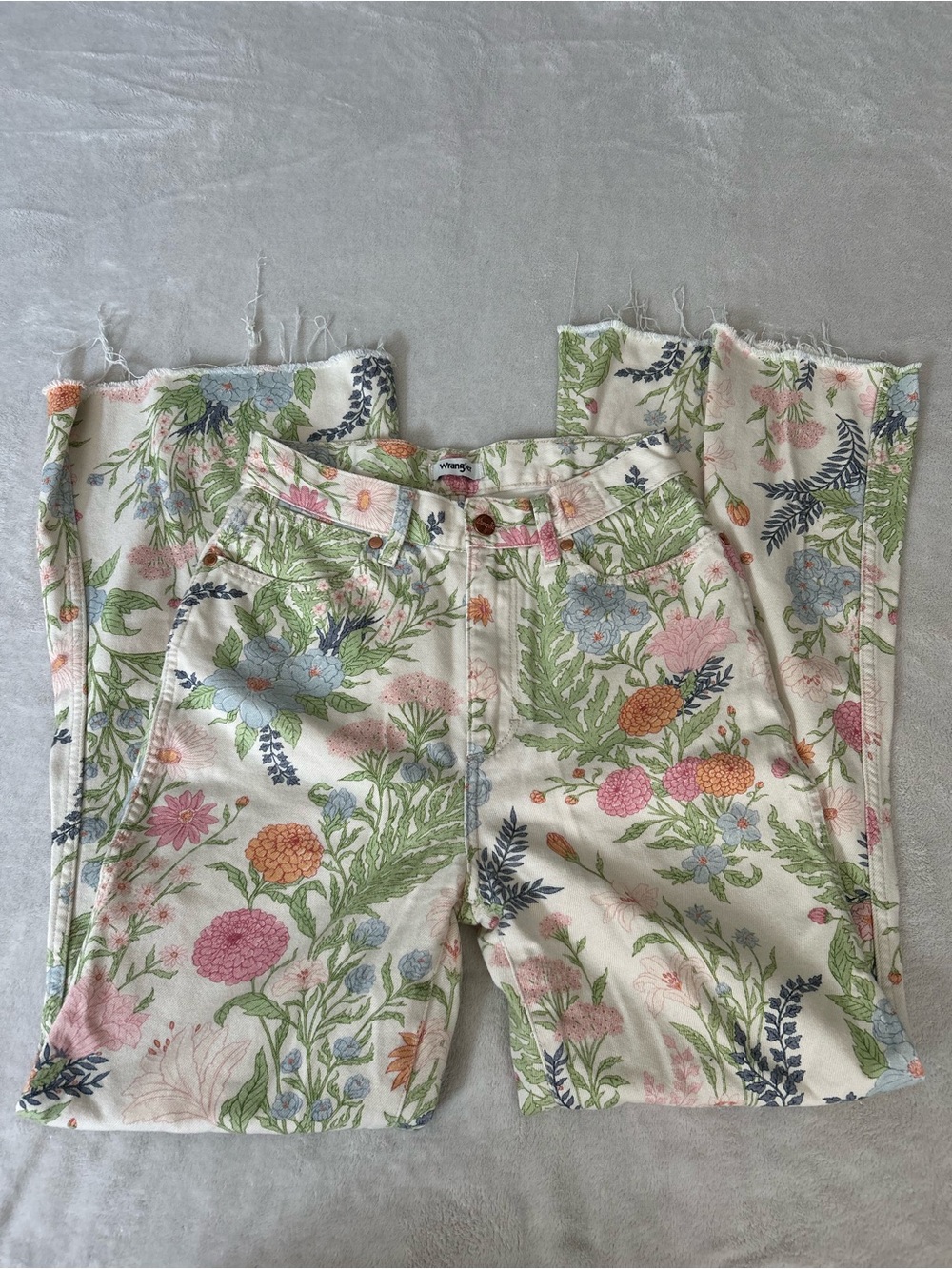 Wrangler Floral Flare Jeans - Picture 3 of 8